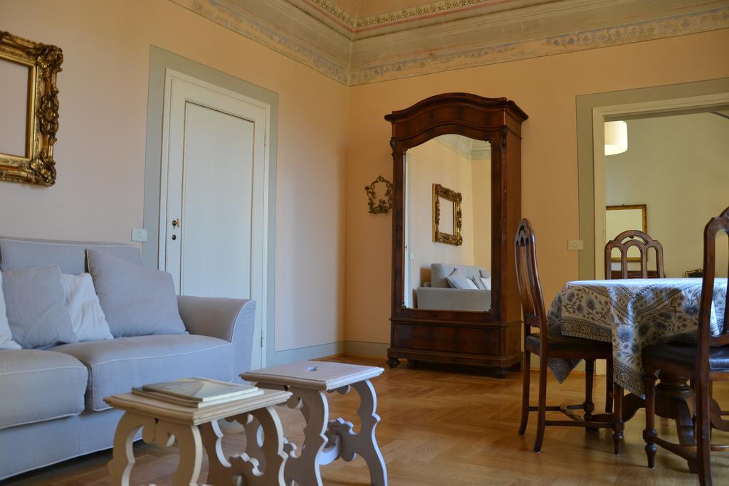 La Casa Degli Specchi Florença