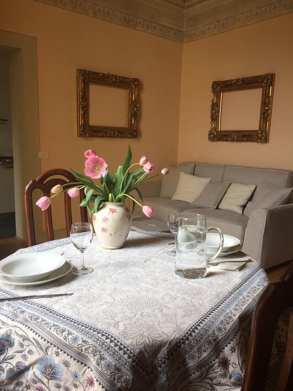 La Casa Degli Specchi * Florença